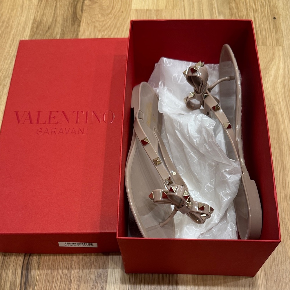 Valentino Garavani Nude Studded Sandals